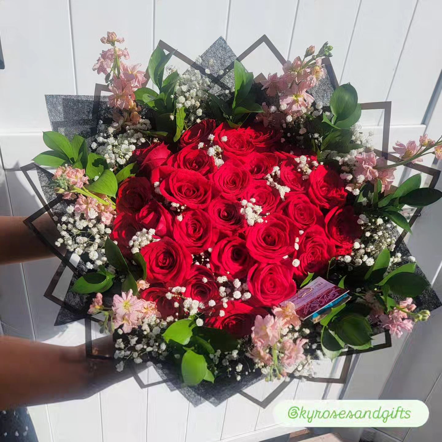 30 Roses with Stock Rim