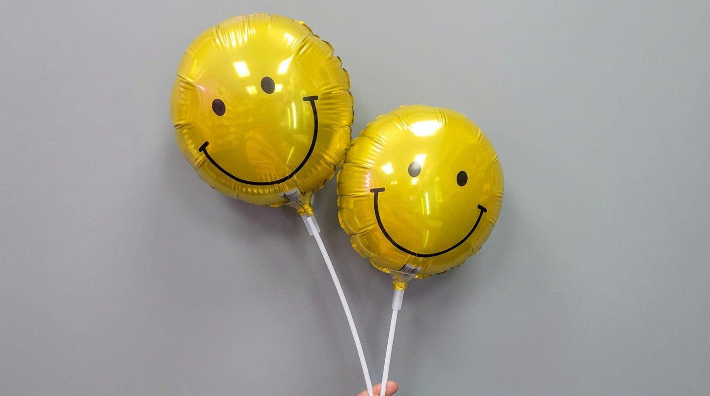 Smiley 9in Balloon (AIR FILLED)