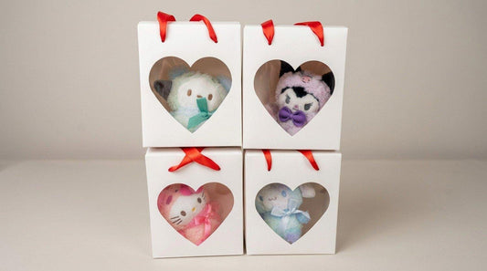 Medium Sanrio Gift Set White (Style Varies)