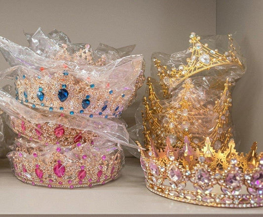 Large Crowns (Style Varies)