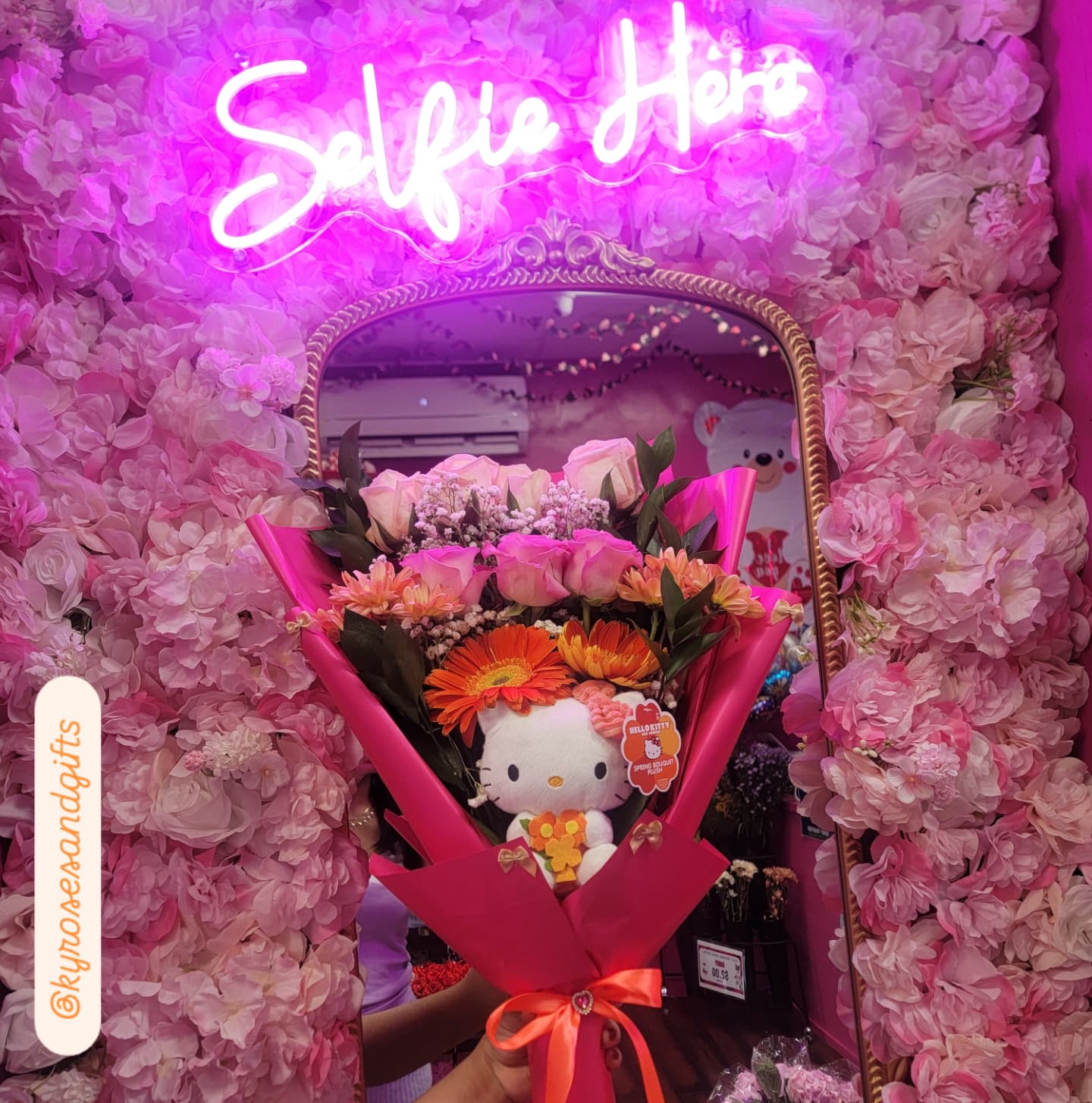 Sanrio Plush Mixed Bouquet